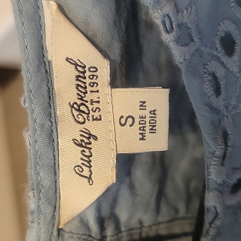 Lucky Brand Blue Eyelet Ruffle blouse - Picture 2 of 3